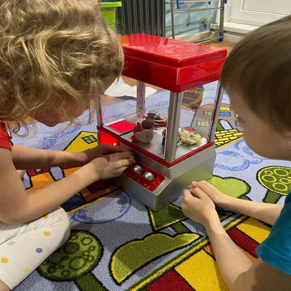 Claw Machine (Auckland Stock) Carousel 10