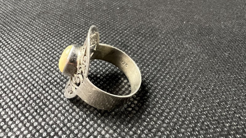 Vintage Australian Sterling Silver Filigree Design & Opal Ring - Lot F136 Carousel 4