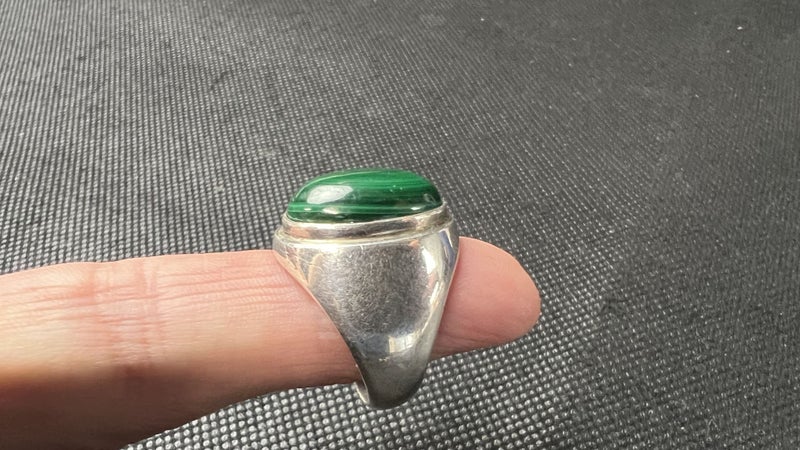 Vintage Heavy & Chunky Sterling Silver & Malachite Ring - Lot F138 Carousel 2