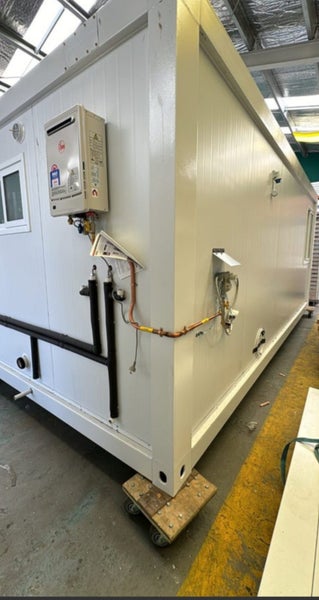 6x3 Portable cabin with kitchenette and ensuite64458325143682114