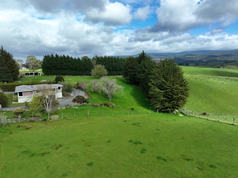 Versatile Sheep and Beef Property64073127598467114