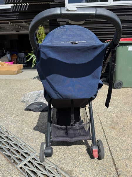 Pram - Baby Jogger Carousel 2