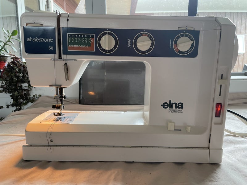 Elna Air Electronic SU Sewing Machine – Swiss Made, Complete, V Good Condition Carousel 1