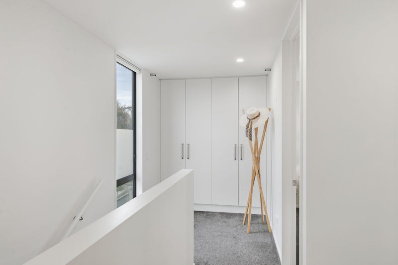 Super starter in a stellar location!64073803709315113