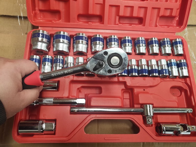 32Pcs 1/2" Socket Wrench Set Carousel 1