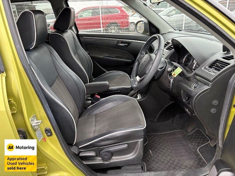 2014 Suzuki Swift DJE Style / Low 28,000kms64074469891457114