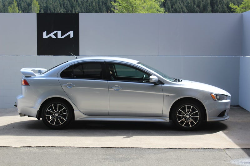 2016 Mitsubishi Lancer GSR 2L Petrol Auto64074574820611111