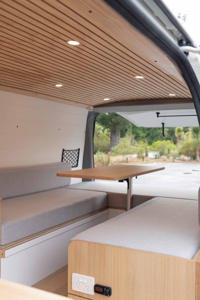 Toyota Hiace Professionally built custom campervan64074574845313113