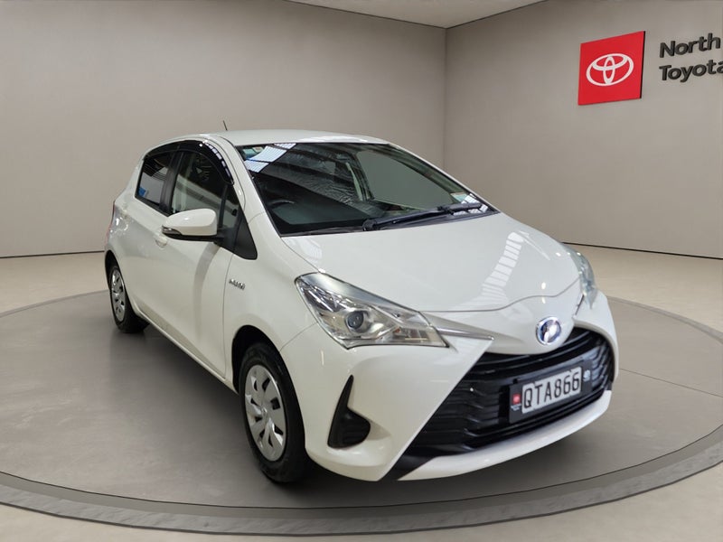 2019 Toyota Vitz 1.5L Hybrid F 2WD Hatchback64229690768387110