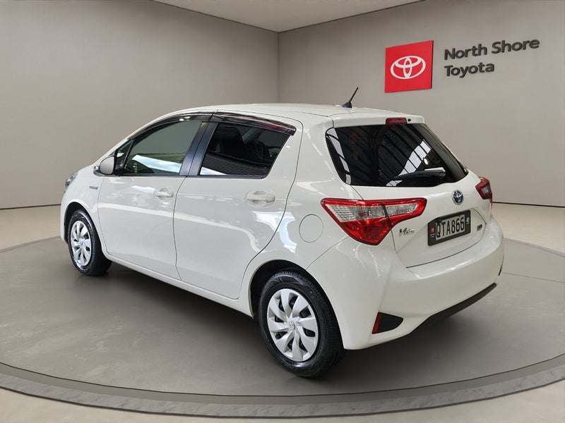 2019 Toyota Vitz 1.5L Hybrid F 2WD Hatchback64229690768387114