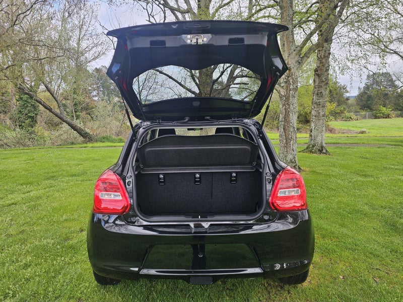 2025 Suzuki Swift GL 1.2P/CVT64141741547265114