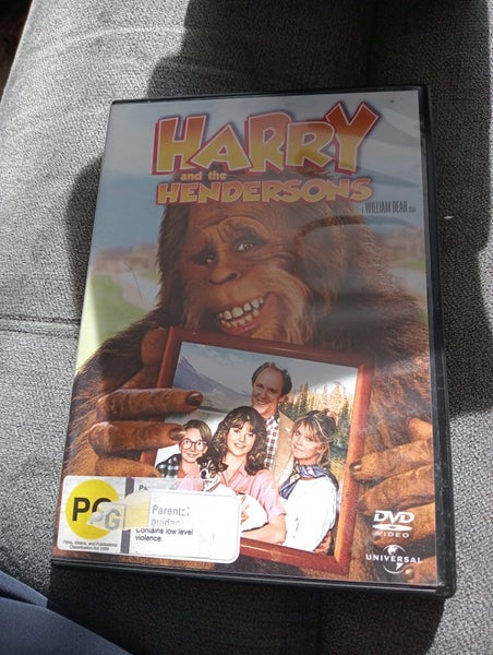 Harry & The Henderson's(1987) Carousel 1