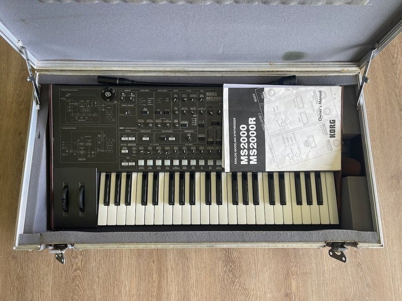 Korg MS2000B Analog Modelling Synth + Custom LiveSound Road Case Carousel 1