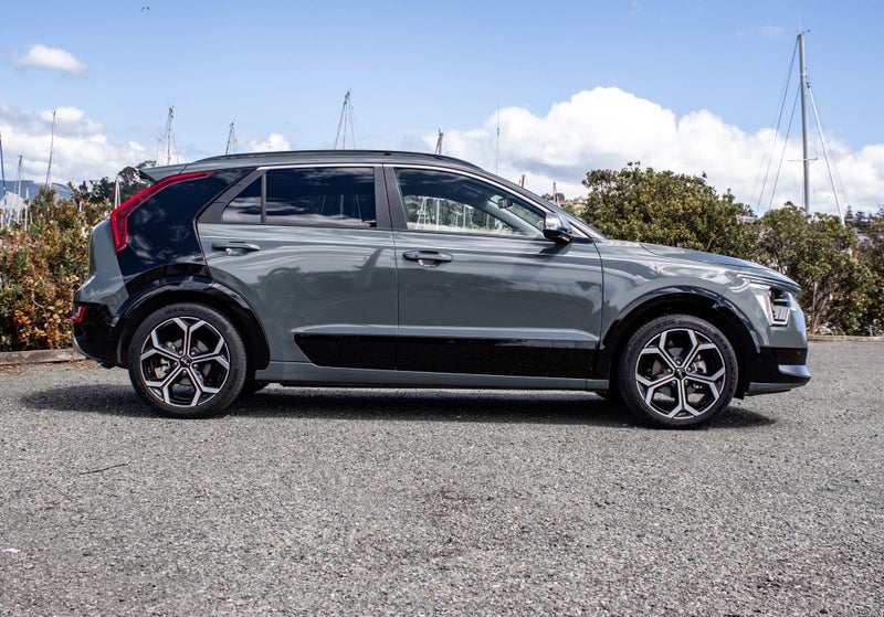 2023 Kia Niro PHEV Water/6AM64231075038849114