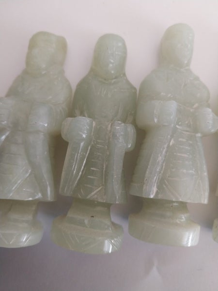 Chess set hand carved Carousel 2