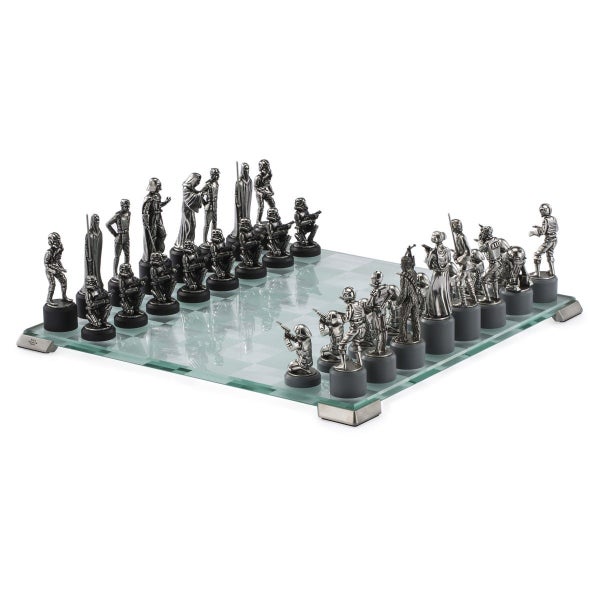 Royal Selangor Star Wars Classic Chess Set Carousel 1
