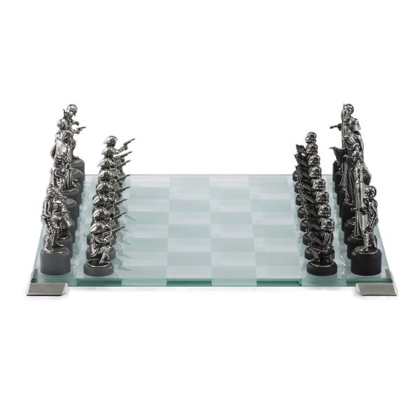 Royal Selangor Star Wars Classic Chess Set Carousel 2