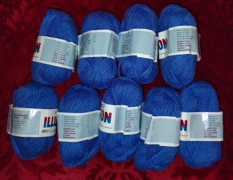 Crucci wool - 9 balls. Electric blue colour Carousel 2