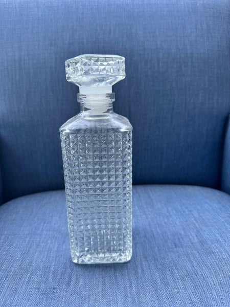 Vintage Decanter with Stopper 8X25cm Carousel 1