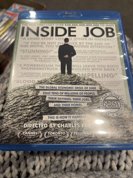 INSIDE JOB: 2010 CHARLES FERGUSON+ MATT DAMON ( BLU-RAY LIKE NEW)