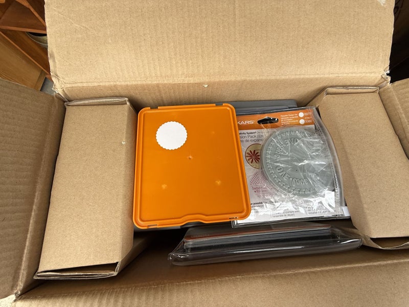 Fiskars Fuse Creativity System Starter Set Carousel 7