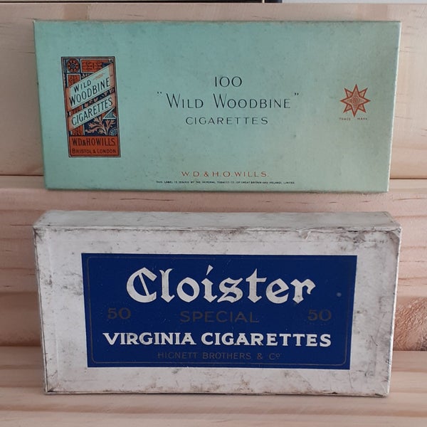 CIGARETTE PACKS Carousel 1