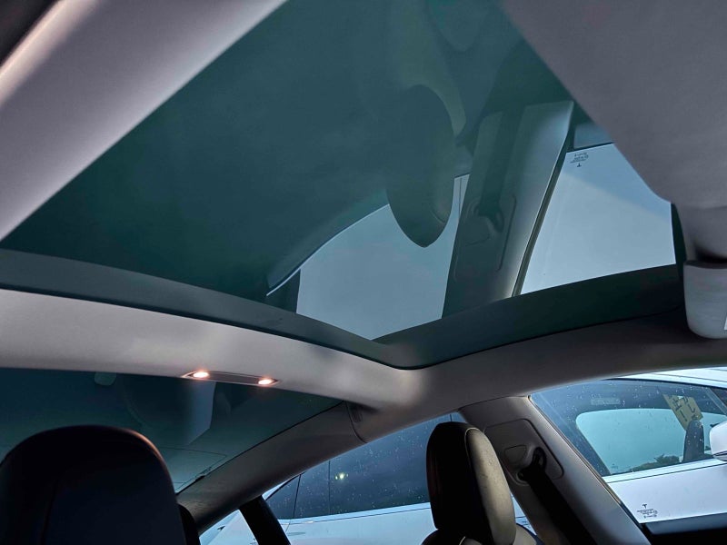 2020 Tesla Model 3 STANDARD RANGE PLUS LOW KM!64141743153409112