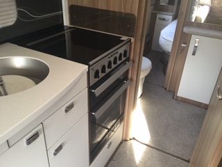 Swift Elegance 65064141743288066113