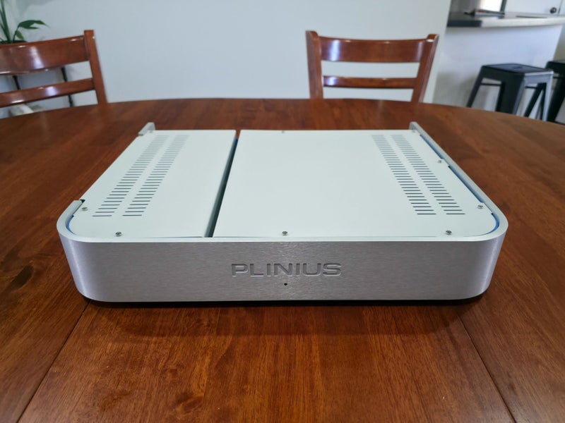 Plinius Koru Phono Preamplifier -- 1 Owner PERFECTION!! Carousel 2