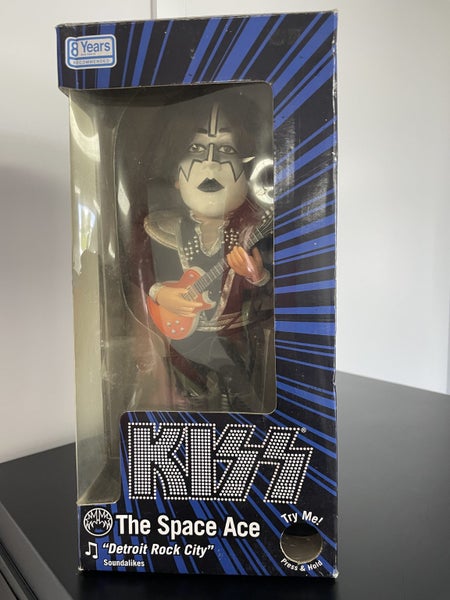 KISS - ACE FREHLEY DOLL - 2004 - WORKING ORDER Carousel 1