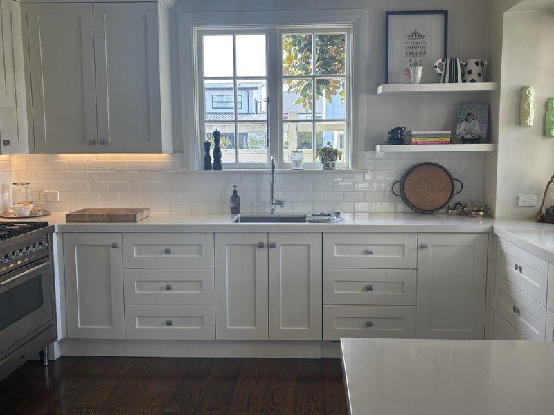 High end Kitchen - some appliances included Carousel 1