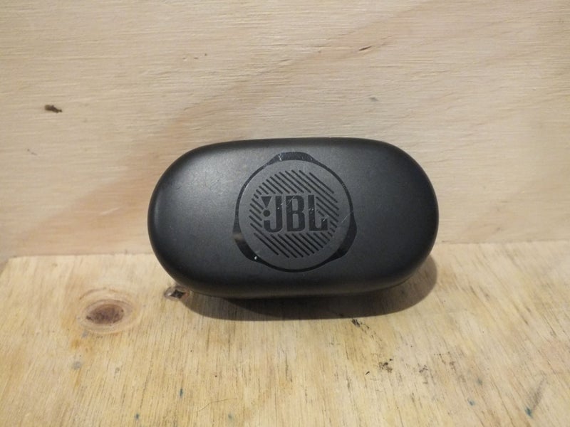 JBL QUANTUM TWS AIR TRUE WIRELESS - BLACK *MISSING TRANSMITTER* Carousel 2