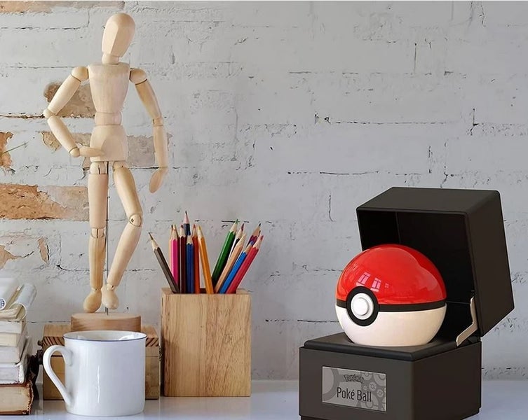 Pokemon: Poke Ball - Electronic Die-Cast 1:1 Replica Carousel 5