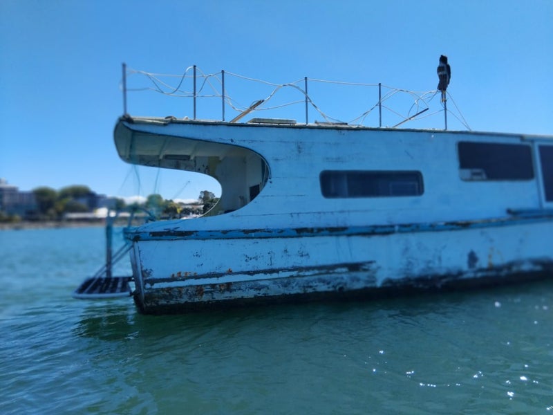 12m launch, live aboard, project Carousel 3