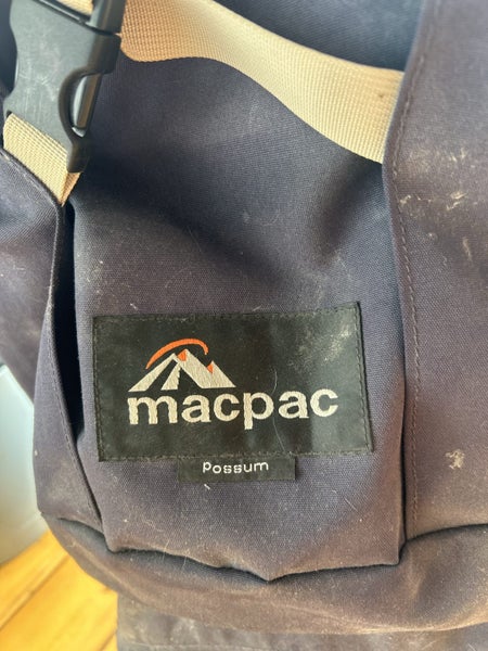 Macpac ‘Possum’ baby/toddler carrier pack Carousel 5