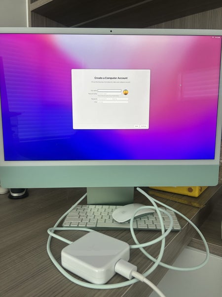99% New Apple iMac 24" 4.5K Retina Display with Apple M1 Chip - Green 8GB RAM Carousel 2