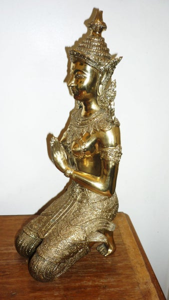 SOLID BRASS VINTAGE KNEELING BUDDHA Carousel 1