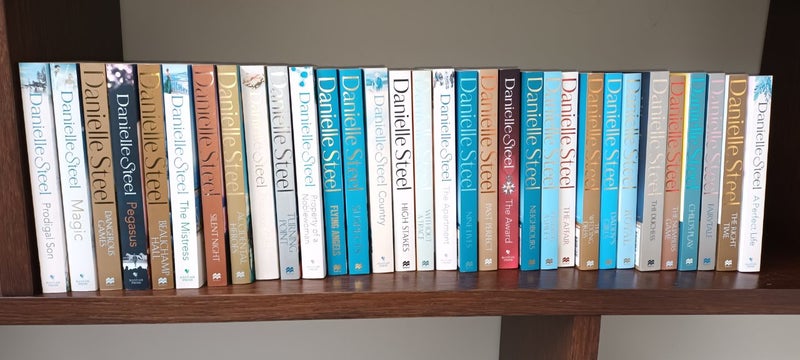 Books Bulk lot64251140481027110