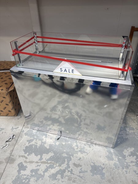 Glass Display Cabinent Carousel 1