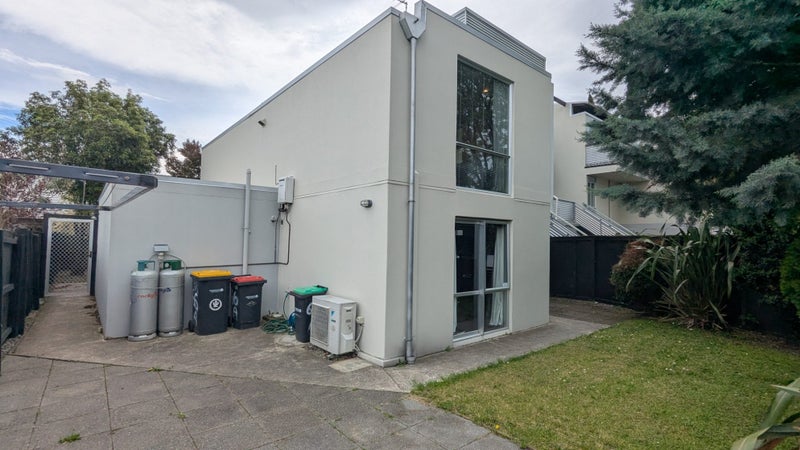 Richmond, 3 bedrooms64250289612034111