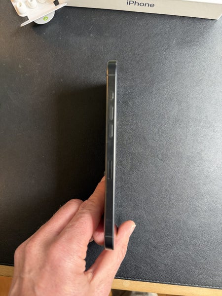 iPhone 15 Pro Max - $1 reserve64142059217666113