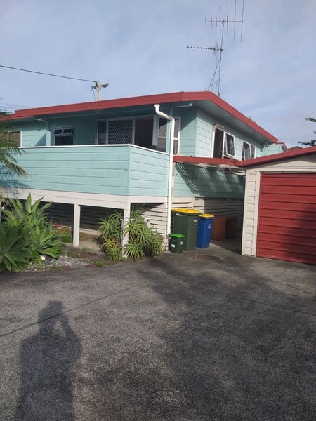 Massey North, 2 bedrooms64272559908227112