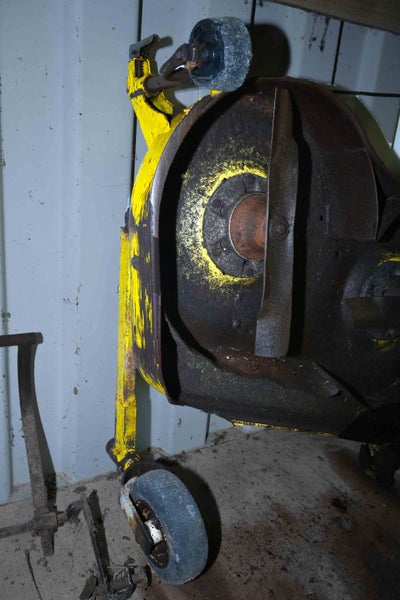 John Deere X758 Mower Carousel 9