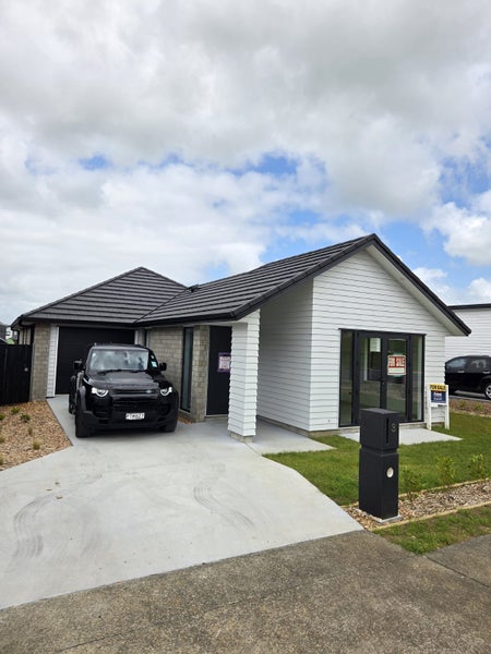 Image 1 of 20