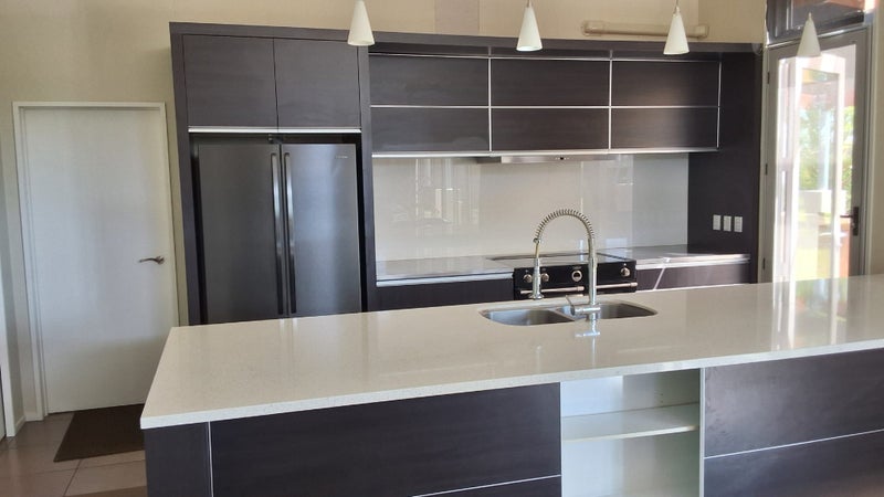 Complete Kitchen Unit Carousel 7
