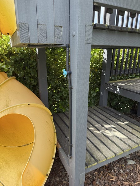 Kids playhouse/fort including twisty slide and sprinkler system (for hydroslide) Carousel 2