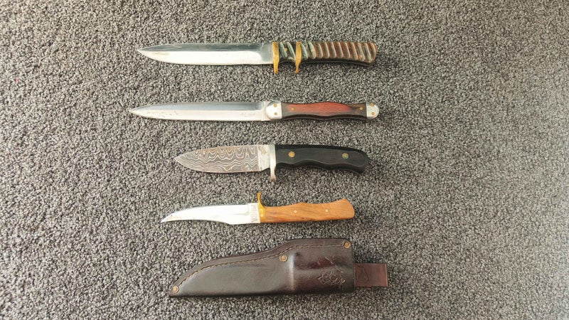 4x Medium Antique/Ceremonial Hunting Knives Carousel 1