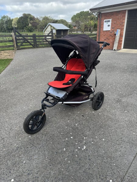Mountain Buggy + One Carousel 2