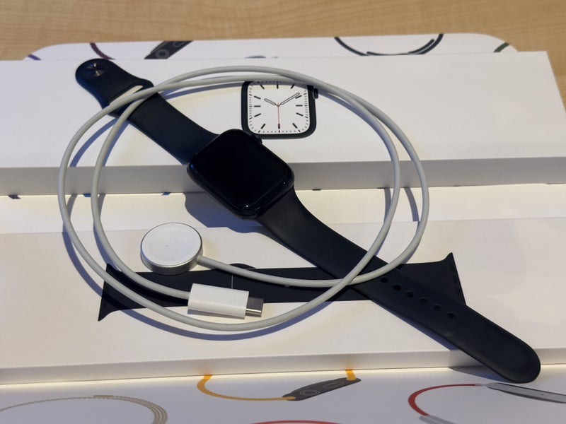 Apple Watch Series 7 45MM Carousel 2