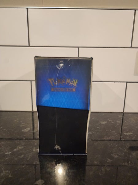 Pokemon Pokemon GO Elite Trainer Box Carousel 4